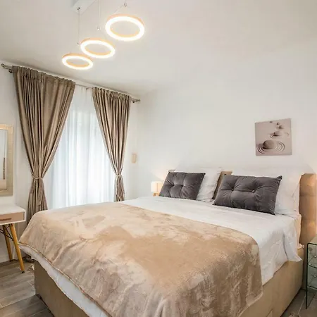 Apartment Dioclessima Split